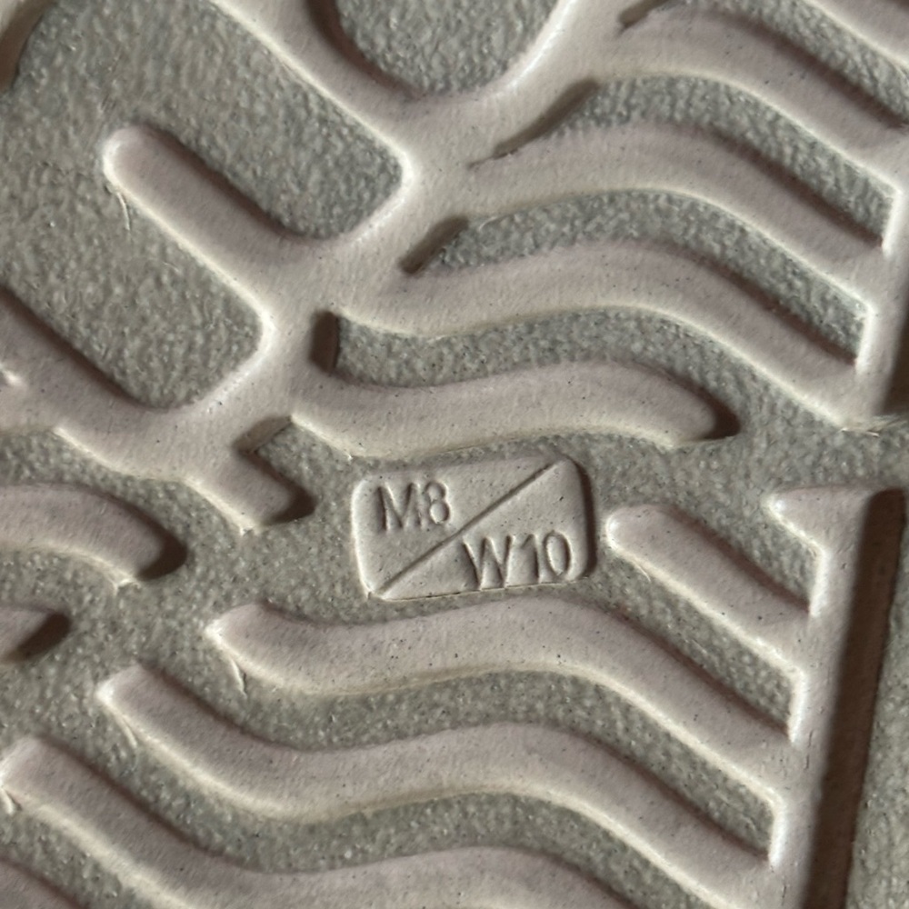 Native Gray Textured Sole - Picture 4 of 5